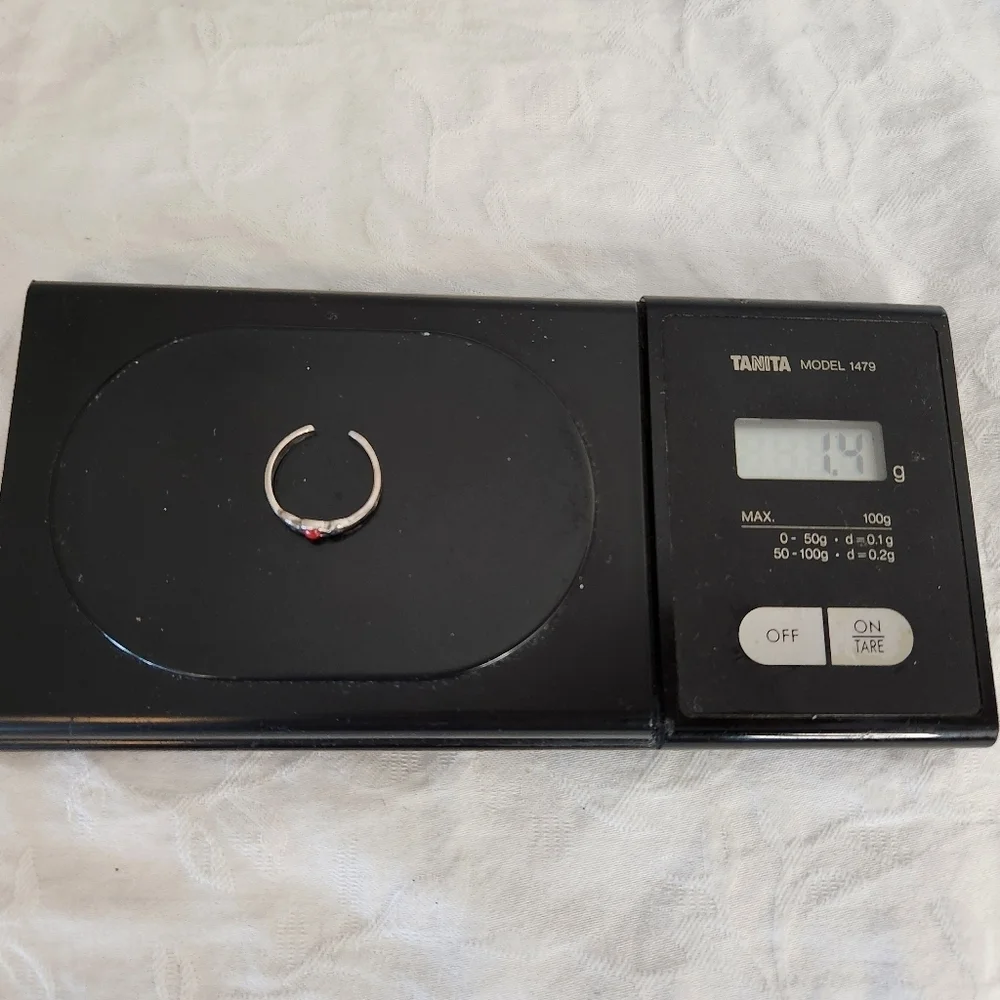 Silver red toe ring - Picture 8 of 8